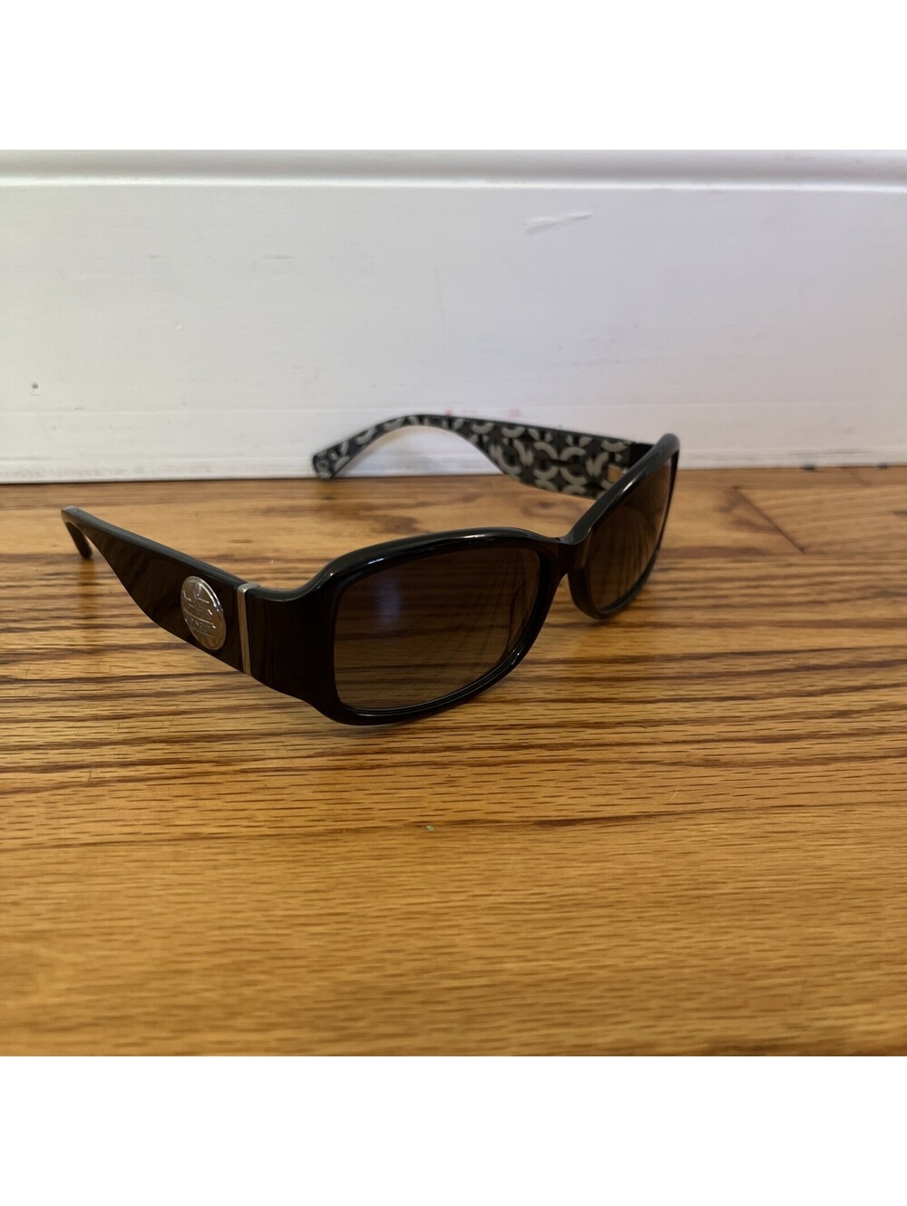 Coach S2009 Women's Rectangle Sunglasses Black Logo Frame Gray Gradient UV400